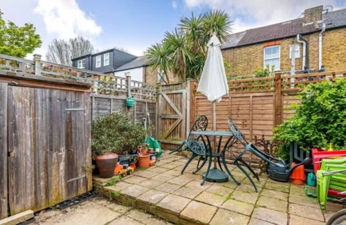 Northfield House | Superb 3 Bed home