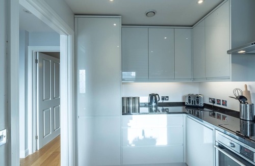 Bath House | Superb 3-bed house with parking in Bath