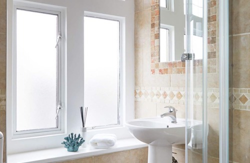 North Finchley Apartment | Superb 3 Bedroom/2 Bathroom Flat