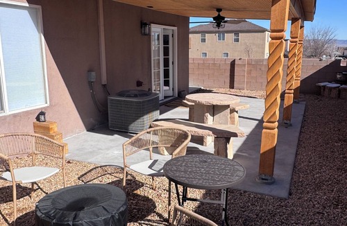 Westgate Heights House | Superb 3-bedroom comfy home located in albuquerquengated community