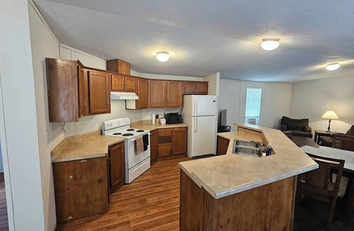 Voth House | Superb 3-bedroom mobile home in charming Vidor