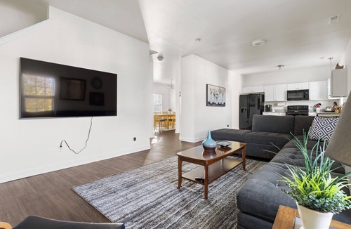 Southeast Raleigh House | Superb 4-bedroom house with AC in vibrant Raleigh