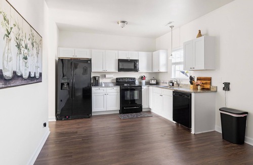 Southeast Raleigh House | Superb 4-bedroom house with AC in vibrant Raleigh
