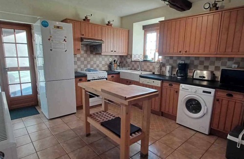Rouelle House | Superb 4★ luxury cottage with pool, spa and sauna, a true oasis of peace!