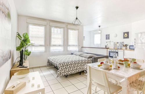 Saint-Cyr-l'Ecole Apartment | Superb 45m2 apartment fully equipped