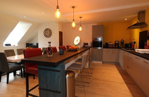 Luz-Saint-Sauveur Apartment | Superb 85 m2 apartment in city center