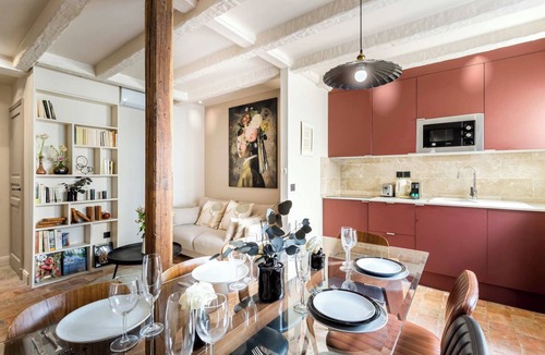 Arsenal Apartment | Superb Ac Apartment in the Heart of the Marais