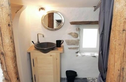 Vallon-Pont-d'Arc Other | SUPERB AIR-CONDITIONED STONE GITE WITH HEATED SWIMMING POOL, NEAR THE CENTER OF VALLON