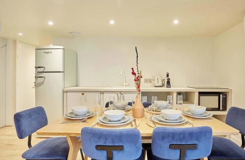 Quartier de la Roquette Apartment | Superb Air-Conditioned Duplex - Bastille Le Marais