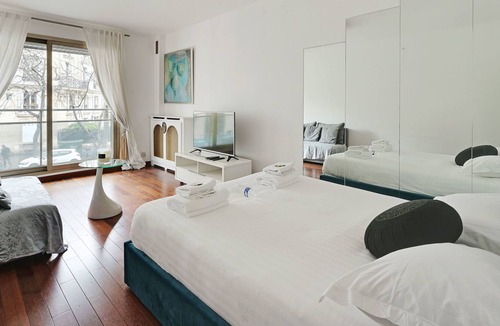 Quartier de la Plaine-de-Monceaux Apartment | Superb apartment- 2P Ternes / Av Wagam - BAIL MOBILITE