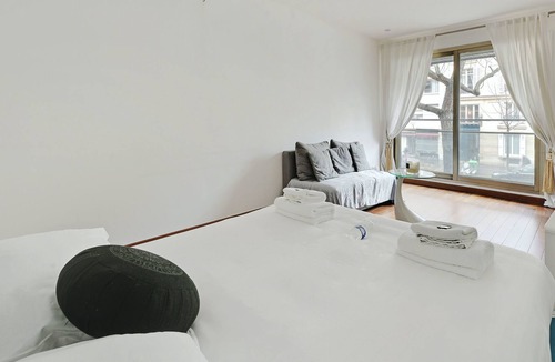Quartier de la Plaine-de-Monceaux Apartment | Superb apartment- 2P Ternes / Av Wagam - BAIL MOBILITE
