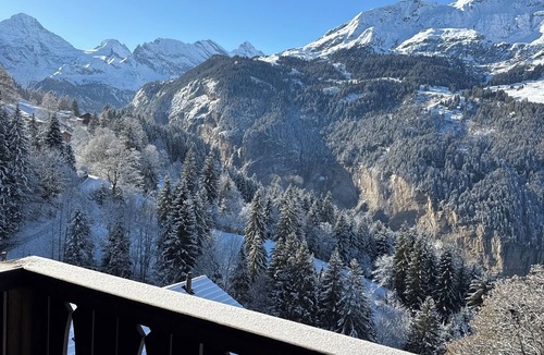 Wengen Ski Chalet | Superb Apartment, Stunning views, Wengen, , ski lift close by