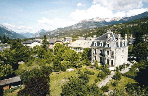 Barcelonnette Apartment | Superb apartment in Mexican house