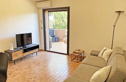 Collioure Apartment | Superb apartment in Collioure, terrace, pool and tranquillity