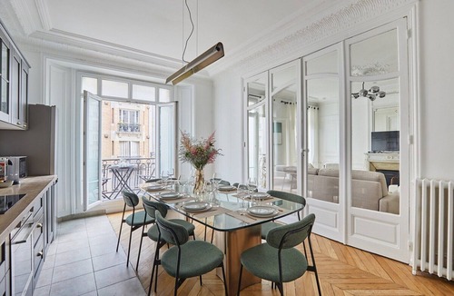 Quartier de la Porte-Saint-Denis Apartment | Superb Apartment in the Heart of Paris