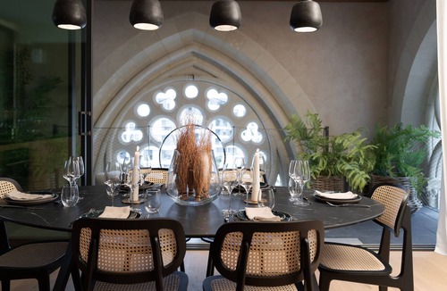 Monselet Apartment | Superb apartment nestled in the heart of a chapel
