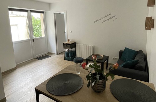 Caen City Centre Apartment | Superb Apartment on the port of Caen