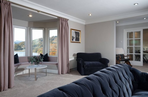 Waterhead Apartment | Superb Apartment - Spacious - Lake Views