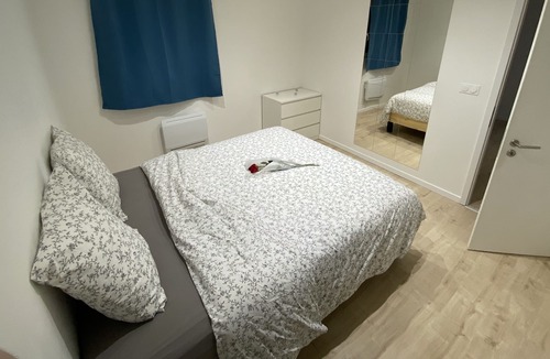 Niedermodern Apartment | Superb apartment with spa bath