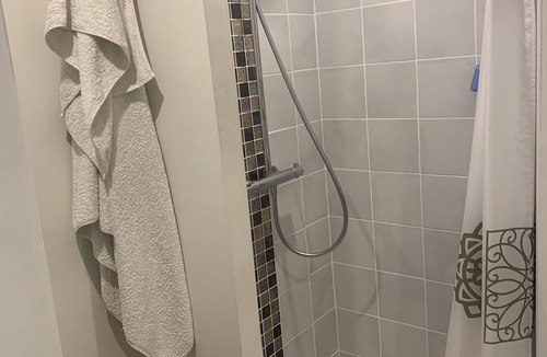 Lectoure Apartment | SUPERB APARTMENT WITH FREE ON-SITE PARKING