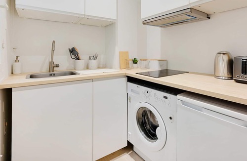 17th Arrondissement Apartment | Superb appt - 17th ard - Mobility lease