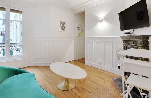 17th Arrondissement Apartment | Superb appt - 17th ard - Mobility lease