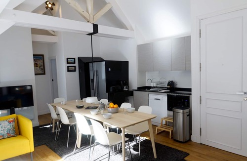 Bagneres-de-Luchon Apartment | Superb apt for 9 people /4 real bedrooms 2 bathrooms /HEATED POOL