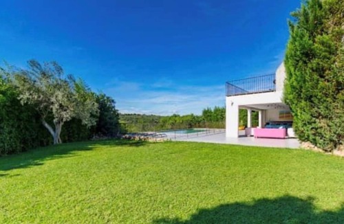 Les Hauts de Massane Villa | Superb architect-designed villa!