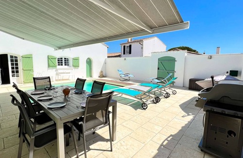 Loix House | Superb architect villa with heated swimming pool