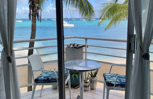 Marigot Condo | Superb Beachfront Studio with Ocean View in Marigot