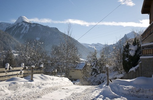 Morzine Ski Chalet | Superb chalet classified 5 * 10 people promotion. At the gates of the sun in Mor