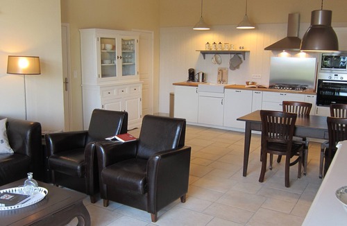 Raissac-sur-Lampy House | Superb child friendly holiday house w. shared pool near Carcassonne
