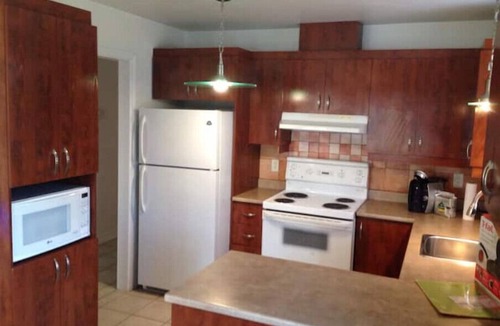 Laval Apartment | Superb condo 2 bedrooms 5 min from St Laurent