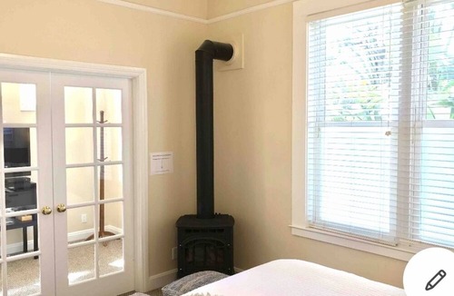 Picnic Valley Apartment | Superb Downtown San Rafael