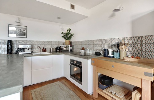 Saint-Ouen Apartment | Superb duplex rooftop . Ideal for families and for discovering the capital.
