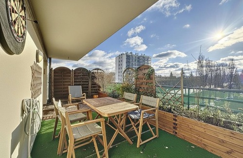 Joinville-le-Pont Apartment | Superb duplex with terrace - 15 min from Paris
