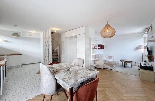 Joinville-le-Pont Apartment | Superb duplex with terrace - 15 min from Paris