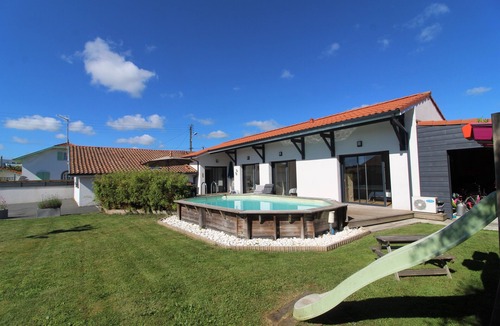 Saint-Vincent-de-Tyrosse Villa | Superb villa with private pool ideal for relaxation!