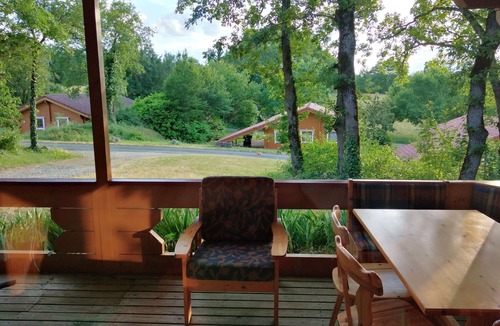 Mauroux Ski Chalet | Superb fully equipped chalet in holiday village 😎😉🎾🏊 ♂️