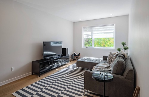 Saint-Simon Apartment | Superb, fully renovated 3-bedroom condo