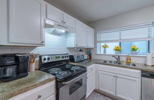 Heritage House | Superb House by SeaWorld with Private POOL & Game Room