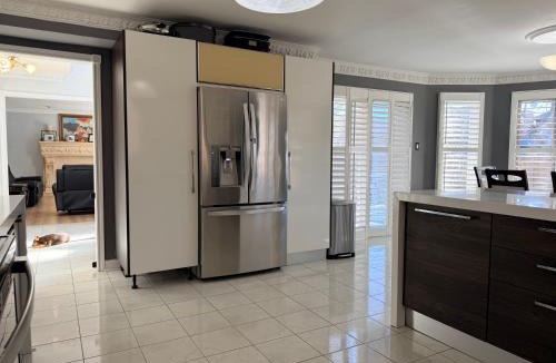 Vaughan Villa | Superb in the suburbs