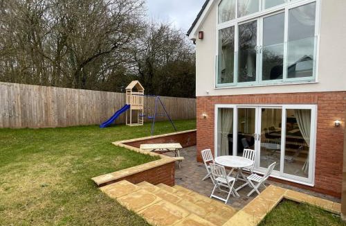 Shobdon House | Superb large accommodation