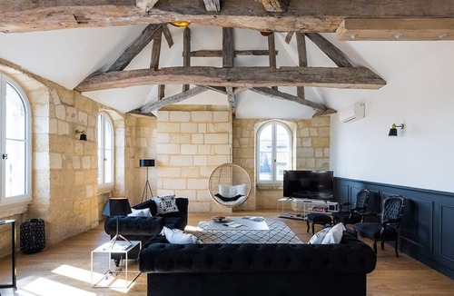 Libourne Apartment | Superb loft type boutique hotel Libourne