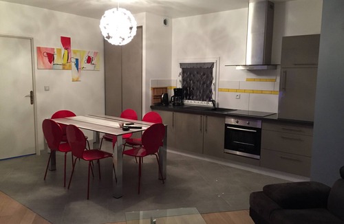 La Marne Apartment | SUPERB 'MODERN' GOOD PLACE