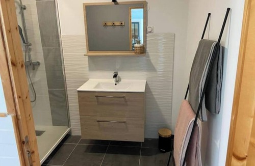 Lys-lez-Lannoy Apartment | Superb private studio in a quiet area with private pool/spa