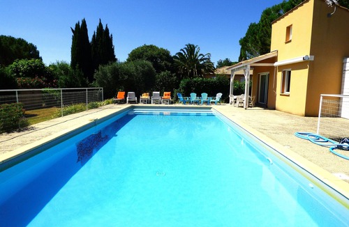 Alignan-du-Vent Villa | Superb property, 3 stars for 15 people, swimming pool, between sea and mountains