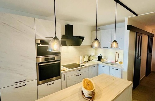 Sete Apartment | Superb renovated flat with full sea view