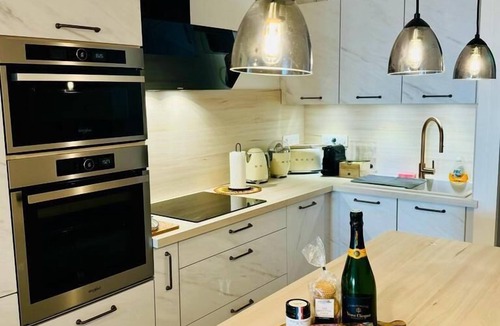 Sete Apartment | Superb renovated flat with full sea view