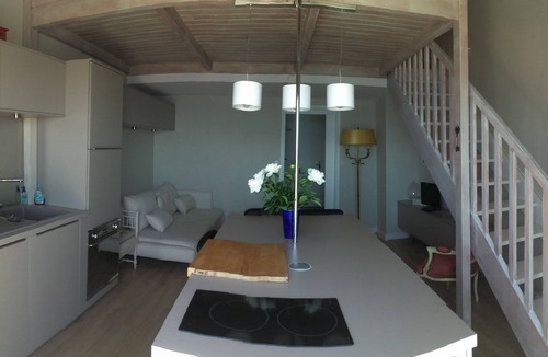 La Londe-les-Maures Apartment | superb sea view and direct beach access